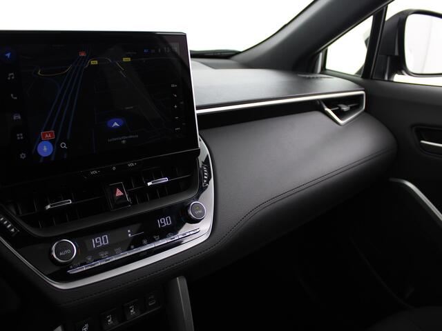 Toyota COROLLA Cross 2.0 High Power Hybrid First Edition Panoramadak | Dodehoek | Stuur- en Stoelverwarming