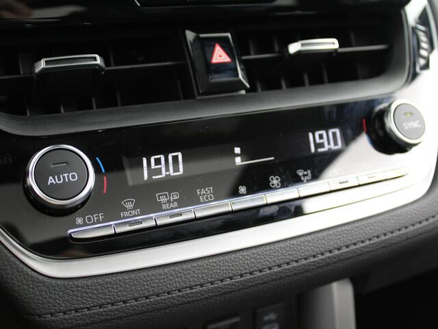 Toyota COROLLA Cross 2.0 High Power Hybrid First Edition Panoramadak | Dodehoek | Stuur- en Stoelverwarming