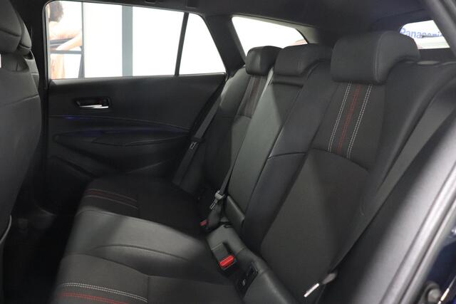 Toyota COROLLA Touring Sports 1.8 Hybrid GR-Sport, Sensoren, Apple Carplay/Android Auto, Trekhaak, Stoelverwarming, Dealer onderhouden!
