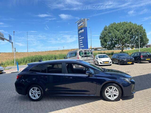 Toyota COROLLA 1.8 HYBRID 122PK SPORTS AUTOMAAT NAVI PDC SMART SAFETY+