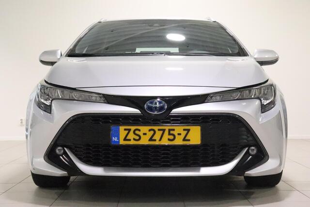 Toyota COROLLA Touring Sports 1.8 Hybrid First Edition, 17" Lm velgen, Apple Carplay/Android Auto, NAVI, Climate & Cruise control!