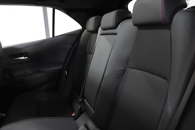 Toyota COROLLA Hybrid 140 GR Sport, Pano Pack, Trekhaak, Apple Carplay/Android Auto, Sensoren, JBL, BSM!