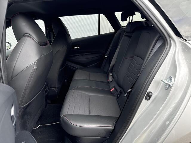 Toyota COROLLA Touring Sports 1.8 Hybrid Style **NAVIGATIE/ STOELVERWARMING/ ELEKTRISCHE ACHTERKLEP/ 36 MAANDEN GARANTIE**