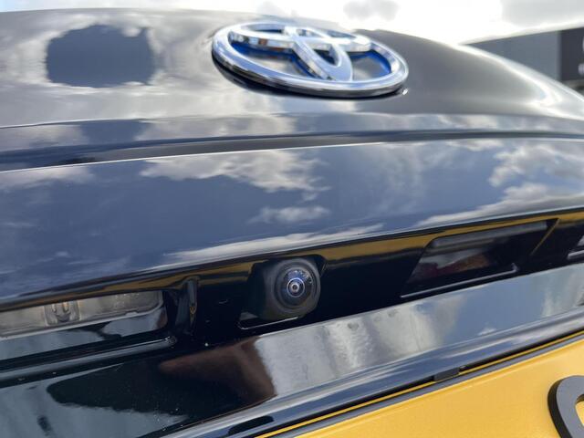 Toyota COROLLA Cross Hybrid 200 Dynamic | Navigatie | Apple CarPlay/Android auto | Achteruitrijcamera | Stoelverwarming