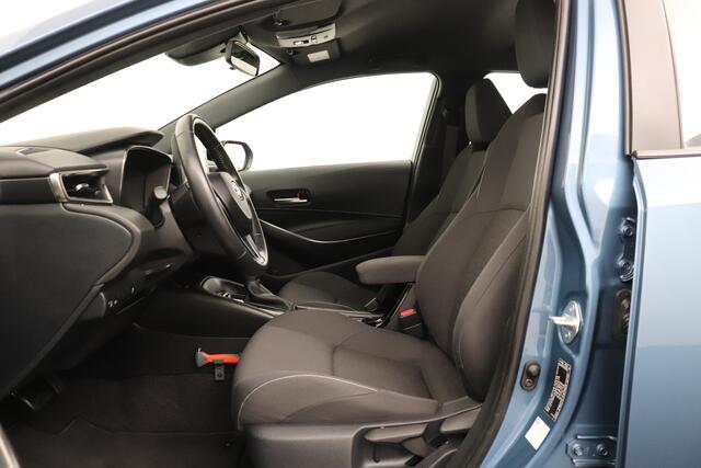 Toyota COROLLA Touring Sports 1.8 Hybrid Business Carplay Adapt. Cruise Camera