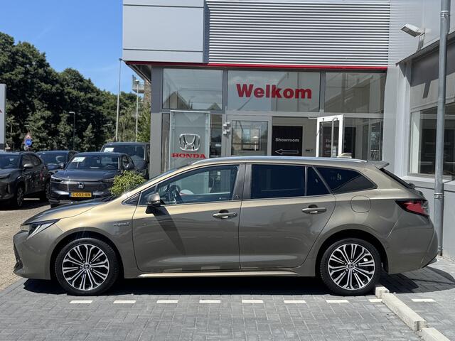 Toyota COROLLA Touring Sports 1.8 Hybrid Style Dodehoeksensor. Parkeersensoren V+A, Apple Carplay/Android Auto , All-in Rijklaarprijs