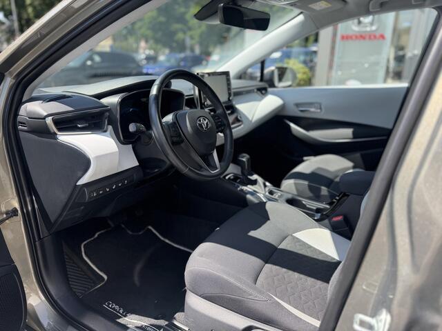 Toyota COROLLA Touring Sports 1.8 Hybrid Style Dodehoeksensor. Parkeersensoren V+A, Apple Carplay/Android Auto , All-in Rijklaarprijs