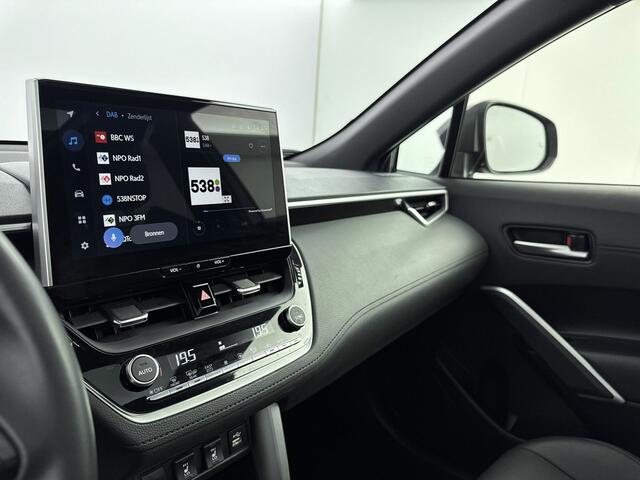 Toyota COROLLA Cross Hybrid 140 Style | Apple Carplay & Android Auto | Navigatie | Parkeercamera |