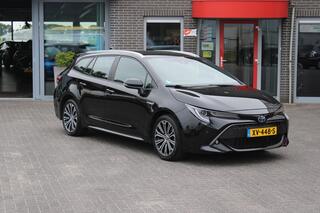 toyota-corolla-touring-sports-1.8-h