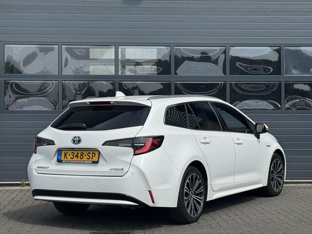 Toyota COROLLA TOURING SPORTS 1.8 HYBRID EXECUTIVE I AUTOMAAT I ADAPTIVE CRUISE CONTROL I ALCANTARA BEKLEDING I APPLE CARPLAY