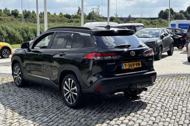 Toyota COROLLA Cross 2.0 High Power Hybrid First Edition Trekhaak, BSM, All season, Navi.