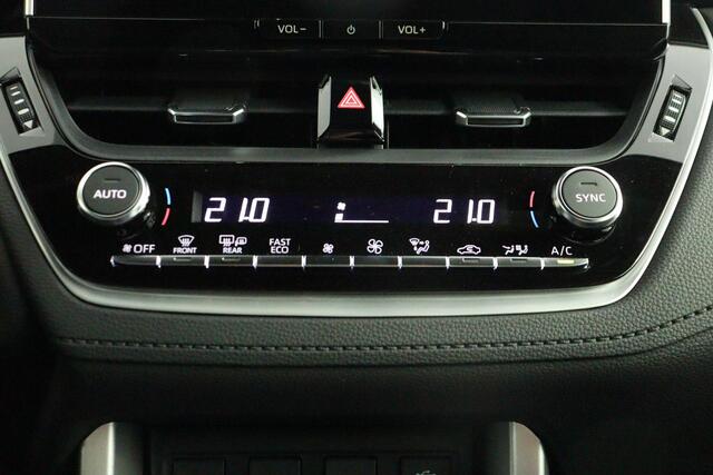 Toyota COROLLA Cross Hybrid 140 Style