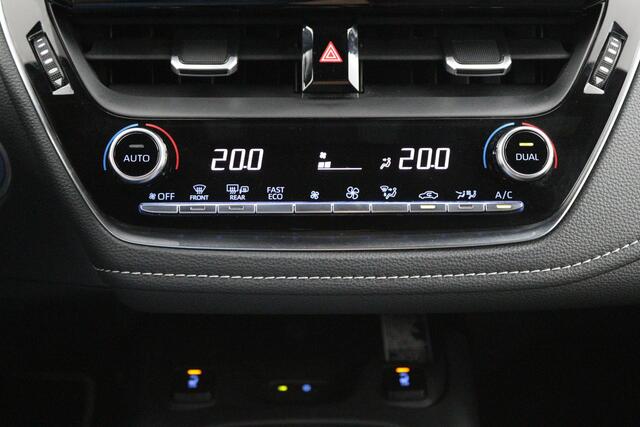 Toyota COROLLA Touring Sports 2.0 Hybrid Trek | Stuur-stoel en voorruit verwarming | Parkeersensoren voor en achter |