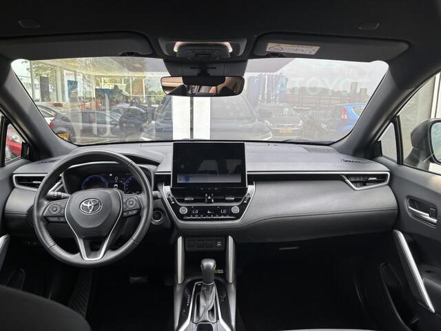 Toyota COROLLA Cross Hybrid 200 Dynamic | Elektrische achterklep | Apple Carplay / Android auto | Navi | Keyless entry & start | Toyota garantie tot 2034!