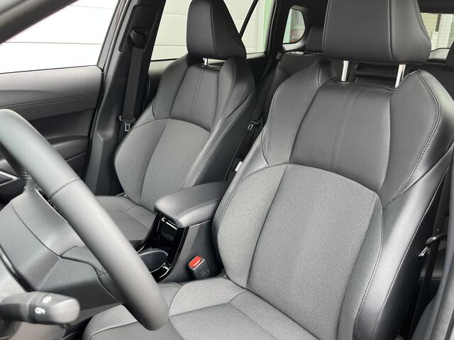 Toyota COROLLA Cross Hybrid 140 Style