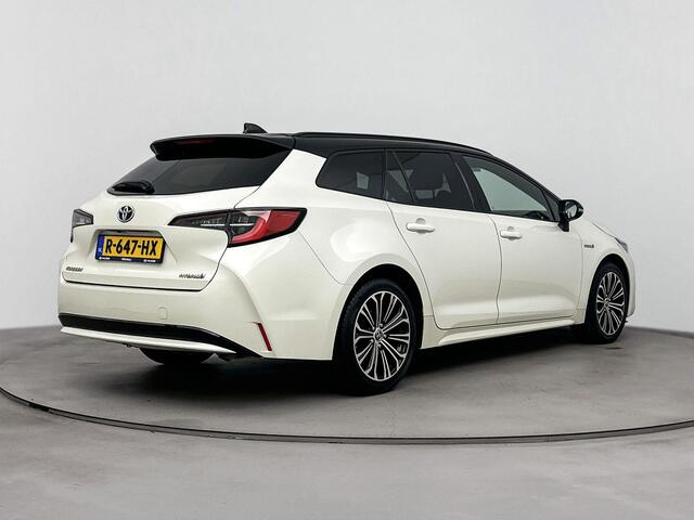 Toyota COROLLA Touring Sports 1.8 Hybrid Dynamic Bi-Tone