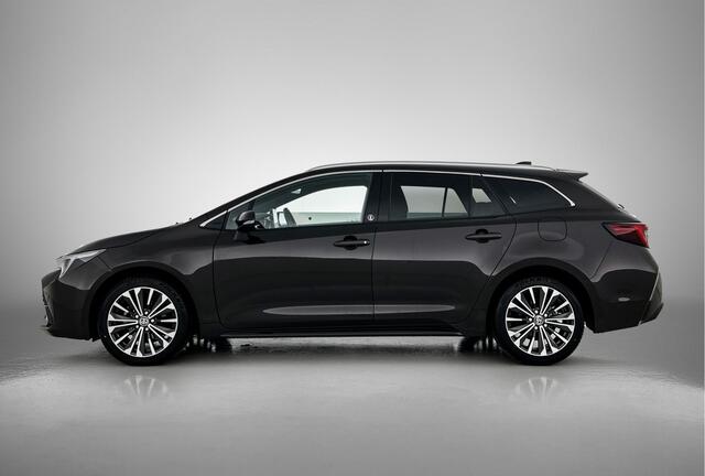 Toyota COROLLA Touring Sports Hybrid 140 Dynamic Limited | Navigatie | Stoel- en Stuurverwarming | Parkeersensoren voor+achter |