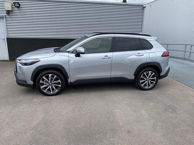 Toyota COROLLA Cross Hybrid 140 Dynamic Adaptieve cruise control, navigatie Apple CarPlay/Android Auto, draadloze telefoonlader, keyless