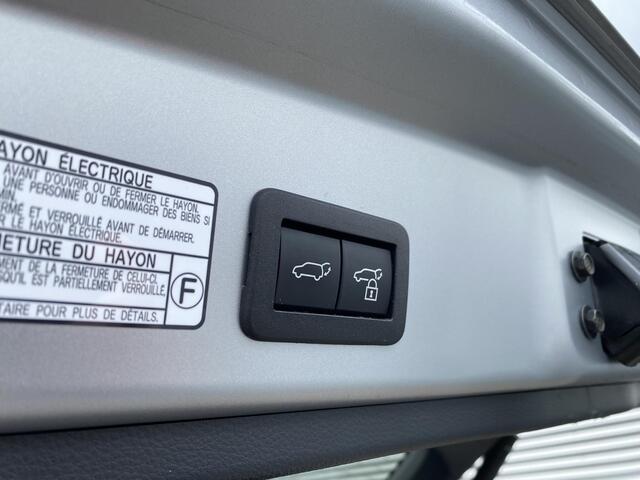 Toyota COROLLA Cross Hybrid 140 Dynamic Adaptieve cruise control, navigatie Apple CarPlay/Android Auto, draadloze telefoonlader, keyless