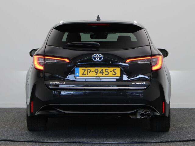 Toyota COROLLA Touring Sports 2.0 Hybrid Executive | Stoelverwarming | Headup display | Stoelverwarming | Navigatie |