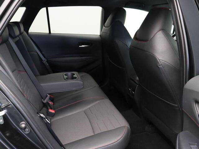 Toyota COROLLA Touring Sports 2.0 Hybrid Executive | Stoelverwarming | Headup display | Stoelverwarming | Navigatie |