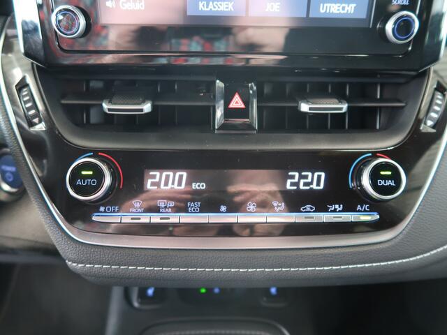 Toyota COROLLA Touring Sports 1.8 Hybrid Business Intro CAMERA/KEYLESS/NAVI/PDC/LED/STOELVERWARMING