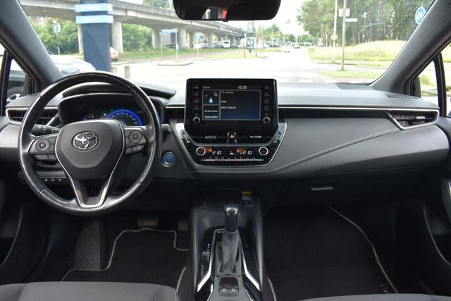 Toyota COROLLA Touring Sports 2.0 Hybrid Dynamic Stuur/Stoelverwarming | Adap-Cruise | BSM | 100% Toyota Onderhouden 12 mnd BOVAG garantie Whatsapp 06-53188999