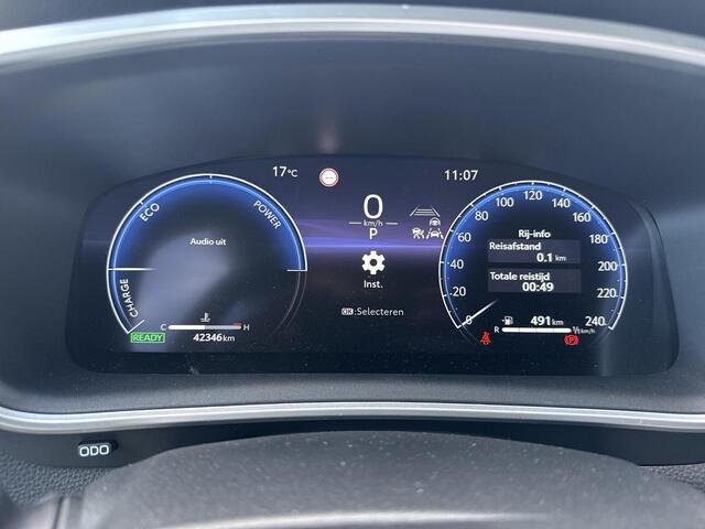 Toyota COROLLA Cross Hybrid 140 Style **NAVIGATIE/ DODEHOEK DETECTIE/ PARKEERSENSOREN VOOR EN ACHTER/ 36 MAANDEN GARANTIE**