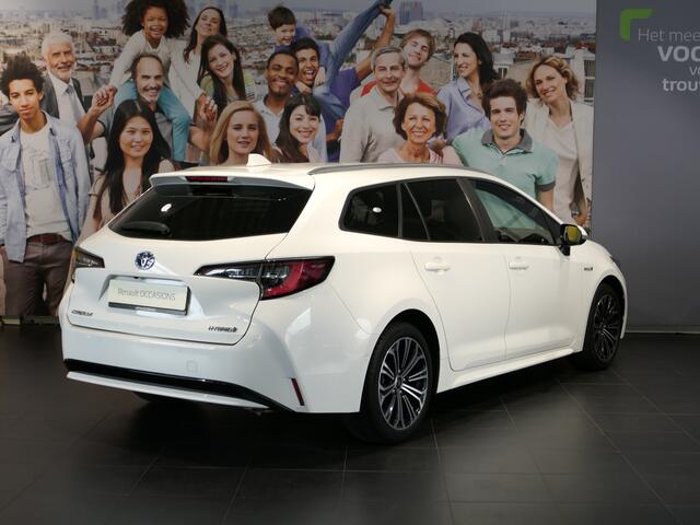 Toyota COROLLA Touring Sports 1.8 Hybrid Active * Parkeerassistent & Camera * - Stoel en stuurverwarming, sensor V+A, adaptive cruise