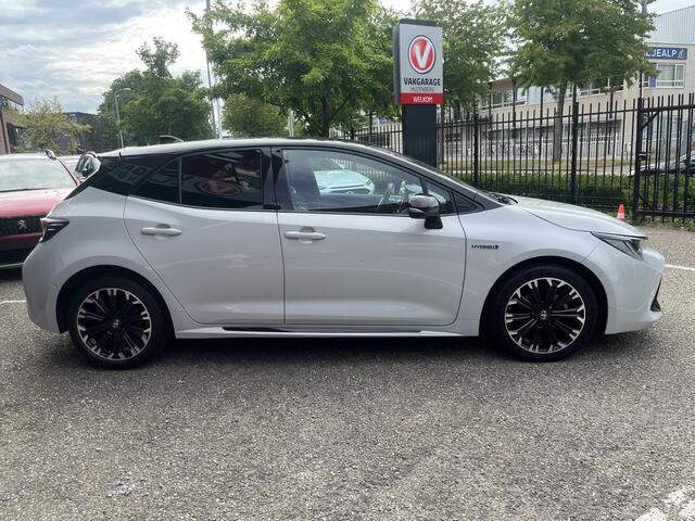Toyota COROLLA 1.8 Hybrid GR-Sport // ADAPT. CRUISE // FULL LED // CAMERA+SENSOREN // HALF LEDER //