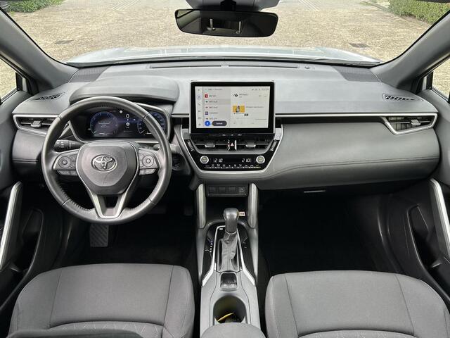 Toyota COROLLA Cross Hybrid 140 Style | Apple CarPlay | Navigatie | Blindspot | Rijklaarprijs incl. garantie |