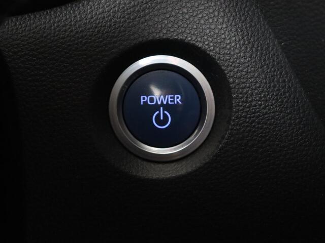 Toyota COROLLA 1.8 Hybrid Business Plus | Trekhaak | Stoelverwarming | Camera | Carplay | Adaptive cruise | Full LED | Keyless