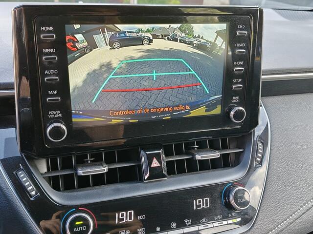 Toyota COROLLA 2.0 Hybrid First Ed. ADD CRUISE / CAMERA / NAVI