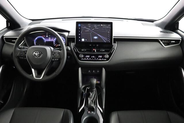 Toyota COROLLA Cross Hybrid 200 Style | Actieprijs | nieuwe auto uit voorraad leverbaar | Apple Carplay/Android Auto | Parkeersensoren | Stoel/Stuurverwarming | Elektrische Achterklep |