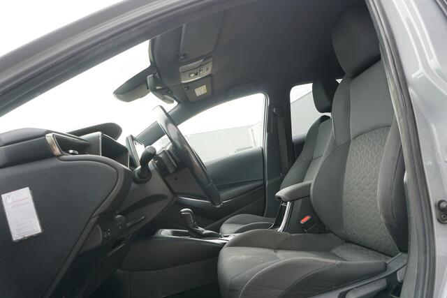 Toyota COROLLA Touring Sports 2.0 Hybrid First Edition | CAMERA | TREKHAAK | FULL LED | ADAPT. CRUISE |