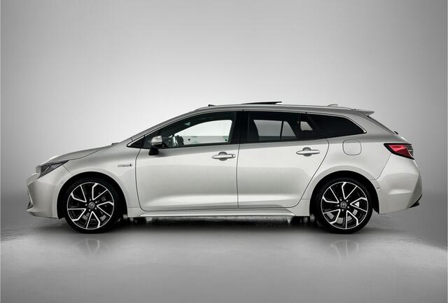Toyota COROLLA Touring Sports 2.0 Hybrid Executive Pano
