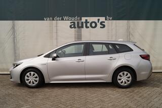 toyota-corolla-touring-sports-1.8-h