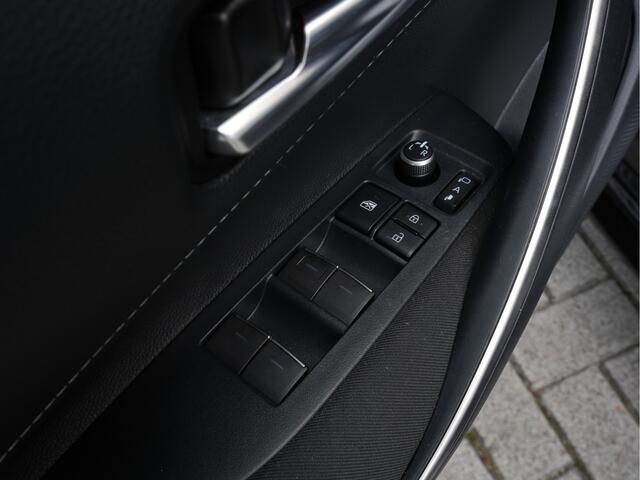 Toyota COROLLA Touring Sports 1.8 Hybrid Business Plus | Keyless | DAB | Adaptive Cruise | Stoelverwarming