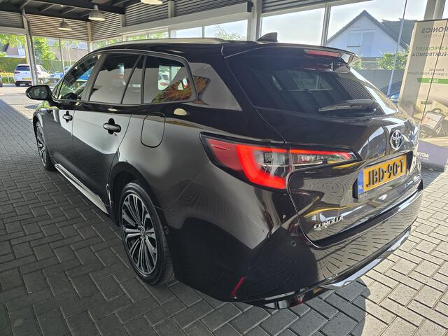 Toyota COROLLA Touring Sports 2.0 Hybrid Club / Dealer Onderhouden / Stoel-/Stuurverwarming / ACC / DAB+