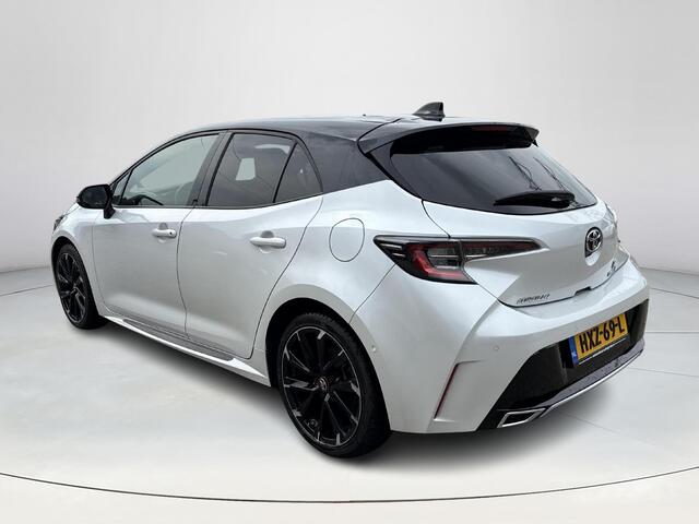 Toyota COROLLA Hybrid 180 GR Sport **DODEHOEK DETECTIE/ HEAD UP DISPLAY/ STOEL EN STUURWIELVERWARMING/ 36 MAANDEN GARANTIE**