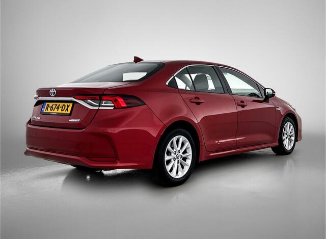 Toyota COROLLA 1.8 Hybrid Active | Apple Carplay / Android Auto | Camera | Radar Cruise Control | Climate Control |