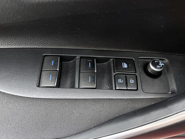 Toyota COROLLA 1.8 Hybrid Active | Apple Carplay / Android Auto | Camera | Radar Cruise Control | Climate Control |
