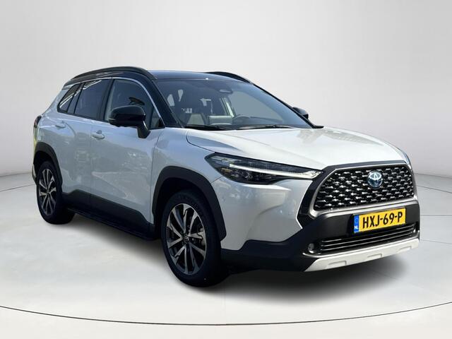 Toyota COROLLA Cross Hybrid 200 Executive | Bi-tone lak | Lederen bekleding | Carplay | Stoel- + stuurverwarming |