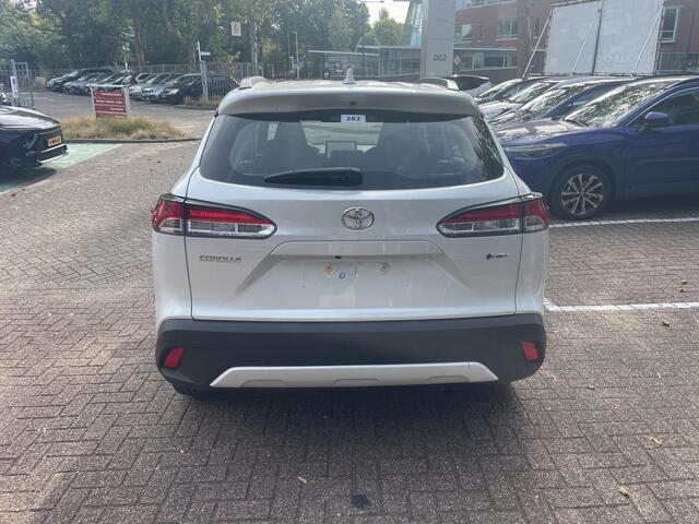 Toyota COROLLA Cross Hybrid 140 Active | Stoel en stuur verwarming | Apple Carplay & AndriodAUTO | Naviagtie