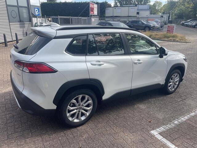Toyota COROLLA Cross Hybrid 140 Active | Stoel en stuur verwarming | Apple Carplay & AndriodAUTO | Naviagtie