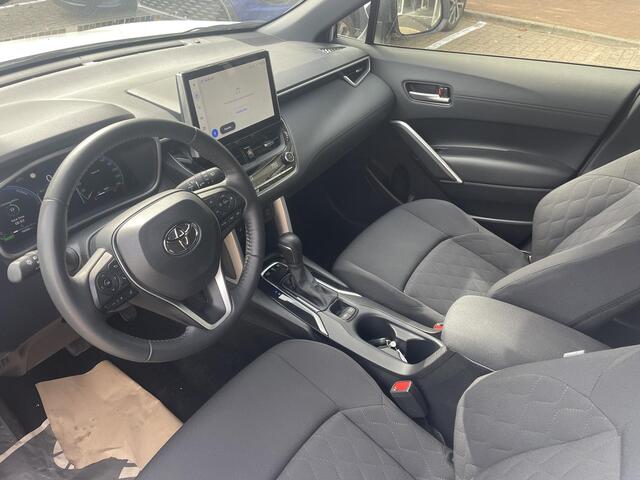 Toyota COROLLA Cross Hybrid 140 Active | Stoel en stuur verwarming | Apple Carplay & AndriodAUTO | Naviagtie