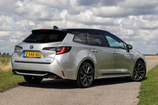 Toyota COROLLA Touring Sports 2.0 Hybrid GR-Sport + ? Sportstoelen ? JBL ? Head-Up