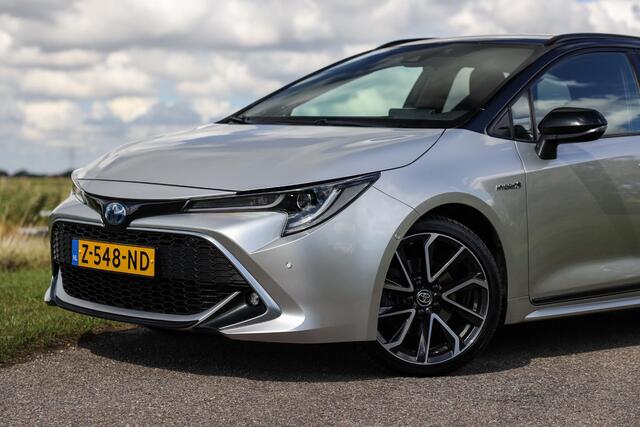 Toyota COROLLA Touring Sports 2.0 Hybrid GR-Sport + ? Sportstoelen ? JBL ? Head-Up