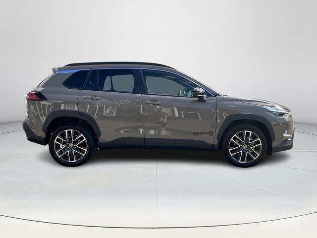 Toyota COROLLA Cross Hybrid 140 Dynamic | Mud Bath Metallic | Demo