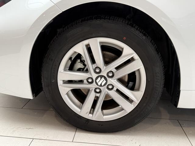 Toyota COROLLA 1.8 Sportsback Hybrid [ ORIGINEEL NL | GROOT MULTIMEDIA SCHERM ]
